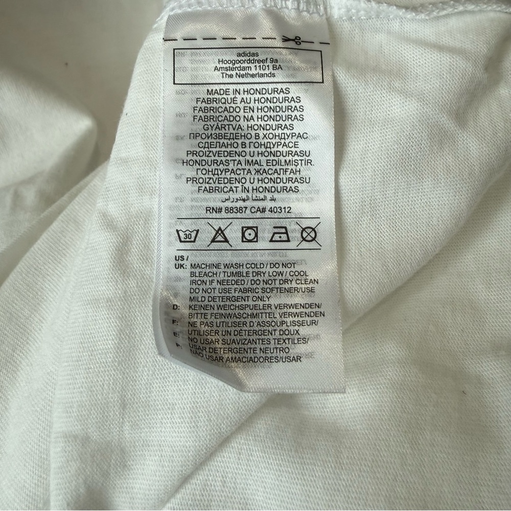 Adidas Americana Badge of Sport Tee Size XL 100% Cotton Athleisure Athletic - Picture 5 of 7